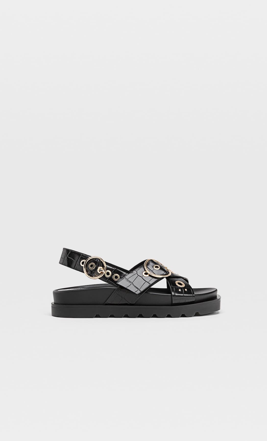 Estos son los mejores zapatos planos de Stradivarius con descuento dise&ntilde;ados todo tipo de looks