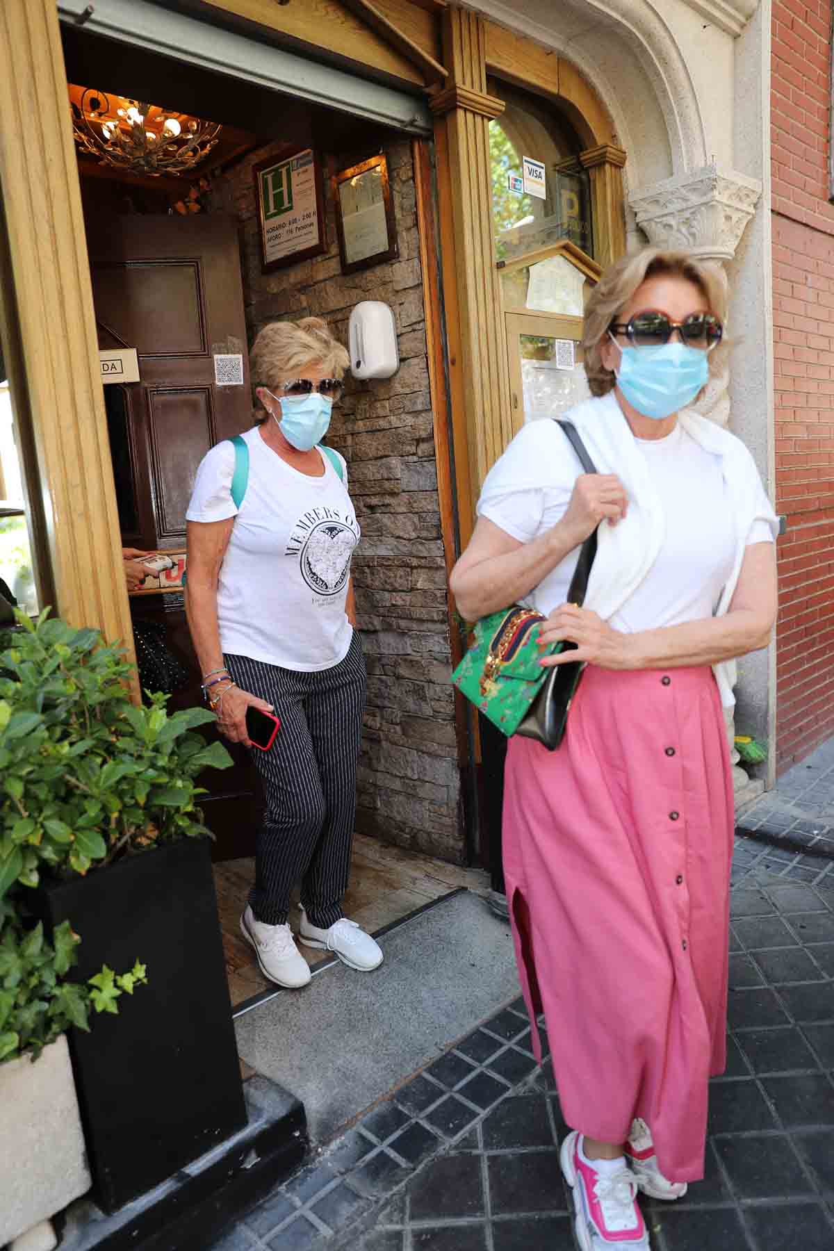 Chelo Garc&iacute;a Cort&eacute;s y Mila Xim&eacute;nez son compa&ntilde;eras de trabajo y, adem&aacute;s, muy amigas / GTRES
