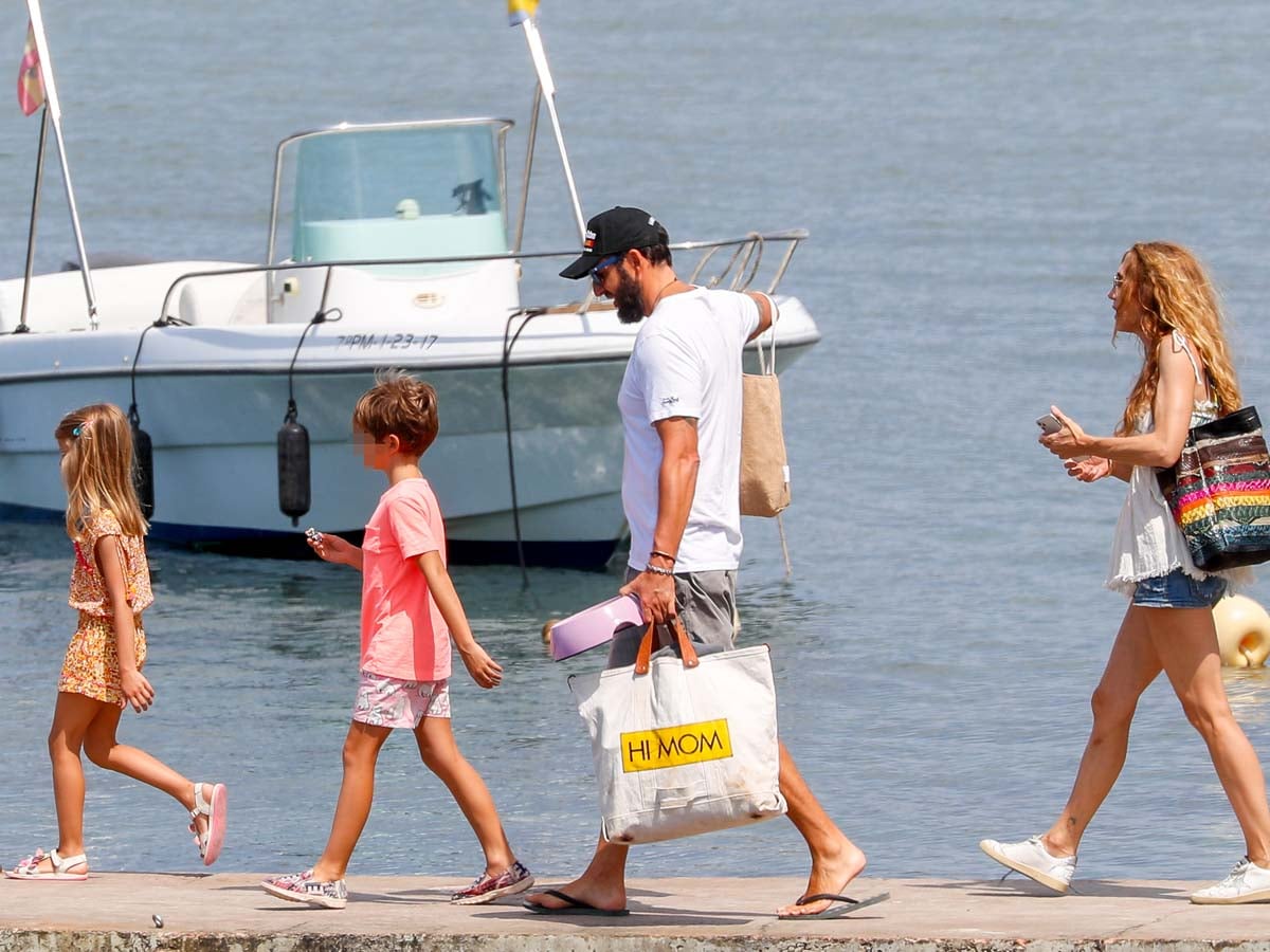 Borja Thyssen, Blanca Cuesta y sus hijos en su &uacute;ltima escapada a las Islas Baleares / GTRES
