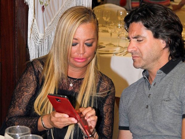 Bel&eacute;n Esteban, To&ntilde;o Sanchis