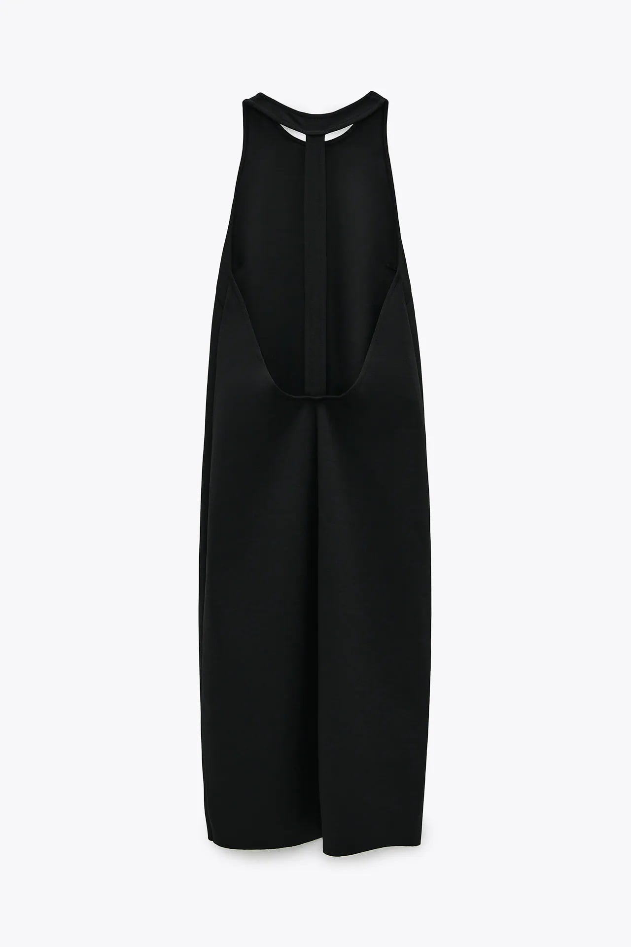 Si Audrey Hepburn rodará hoy ‘Desayuno con diamantes’ llevaría este vestido negro de Zara