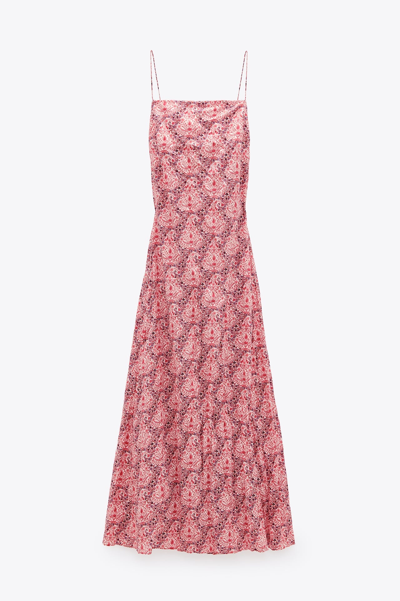 Llega la recta final de las rebajas en Zara, este es el mejor vestido de tirantes midi
