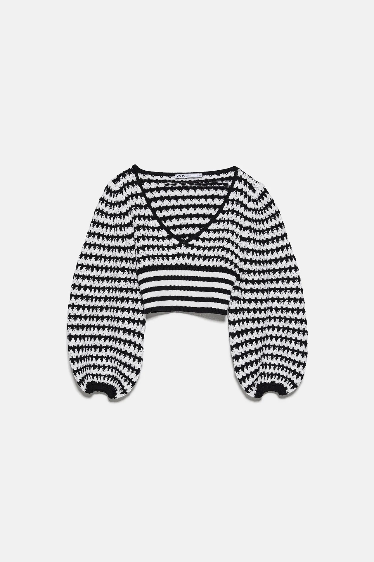 Paula Echevarr&iacute;a luce tipazo con un jersey de punto de Zara rebajado