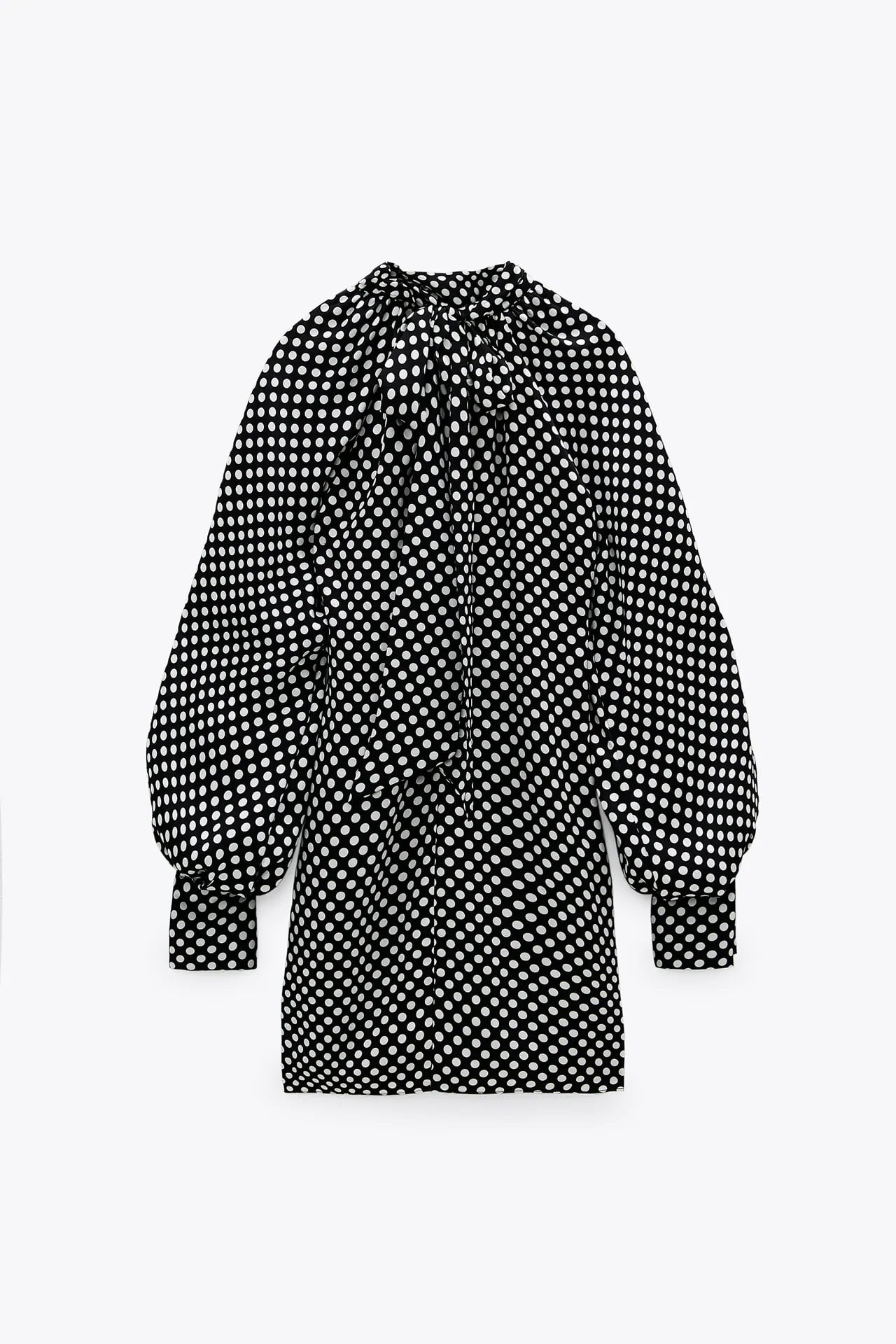 Este es el vestido de Zara de lunares que ser&aacute; viral este oto&ntilde;o con aires retro y muy elegante