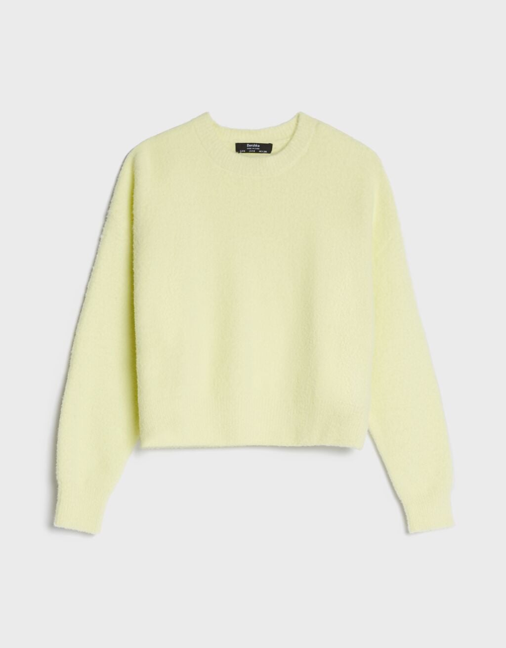 Este jersey de pelo de Bershka no querrás quitártelo en todo el otoño
