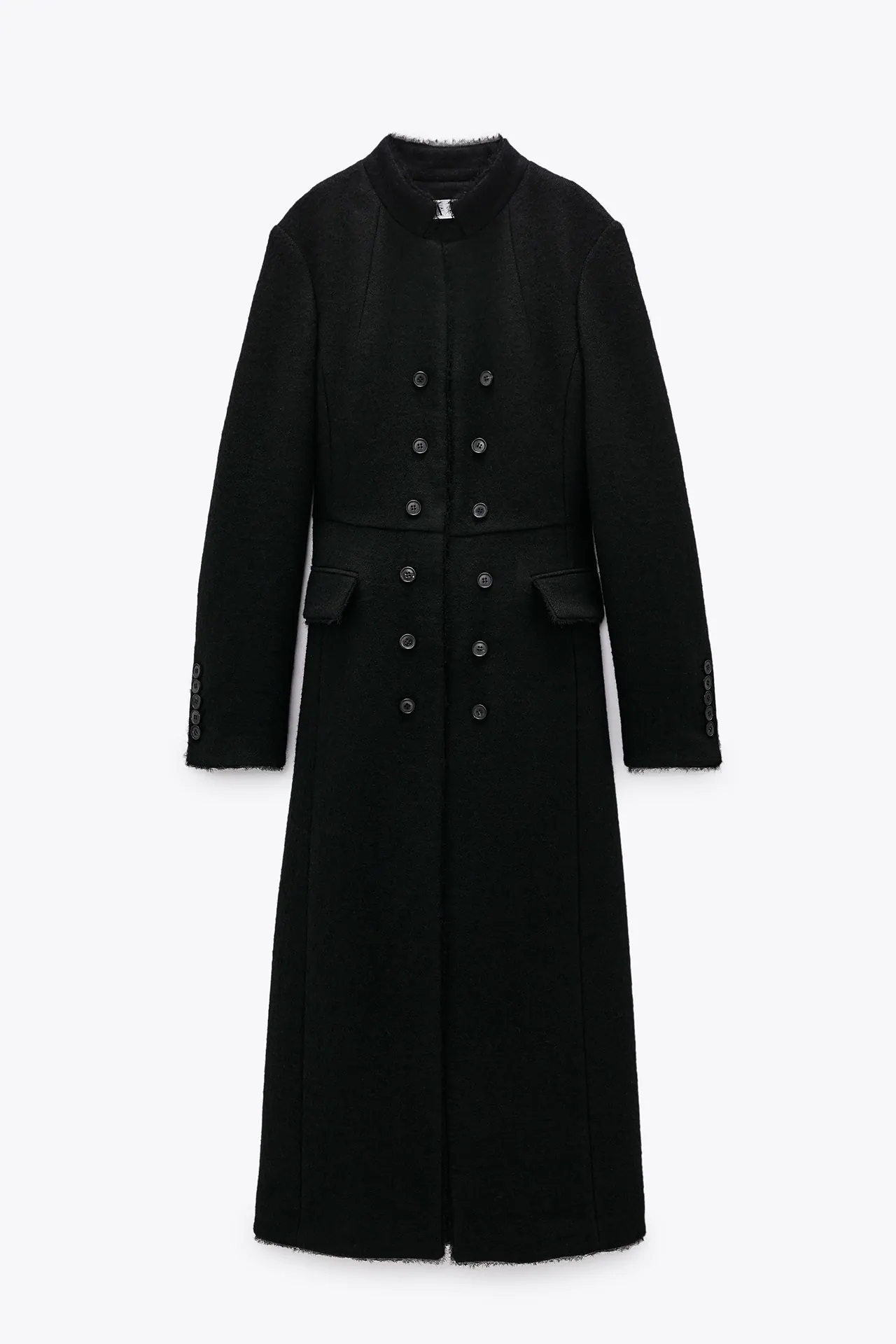 ¿Blanco o negro? Estos son los abrigos de edición limitada de Zara más bonitos