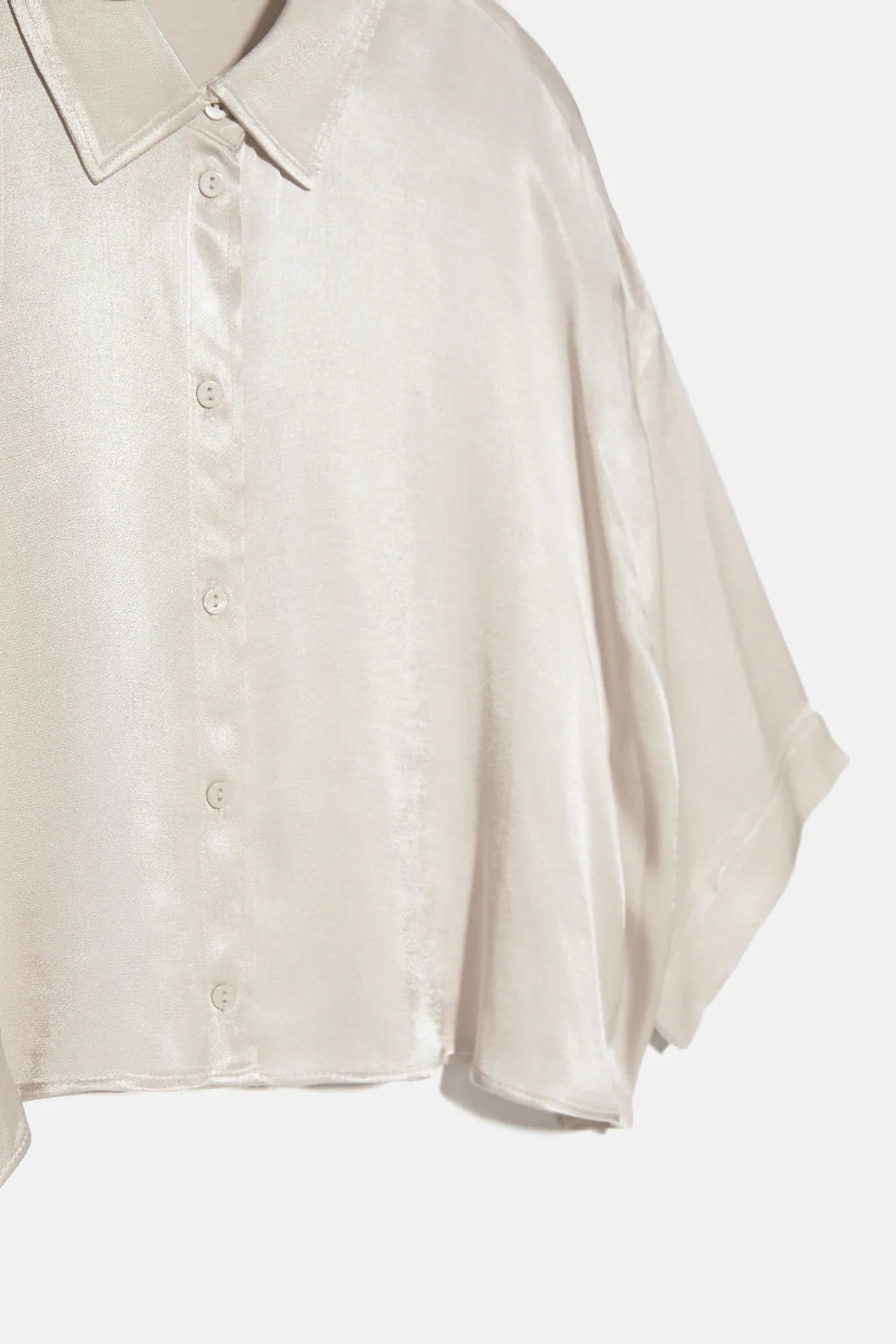 De Amelia Bono a Mar&iacute;a Pombo, estas son las camisas blancas de Zara que triunfan
