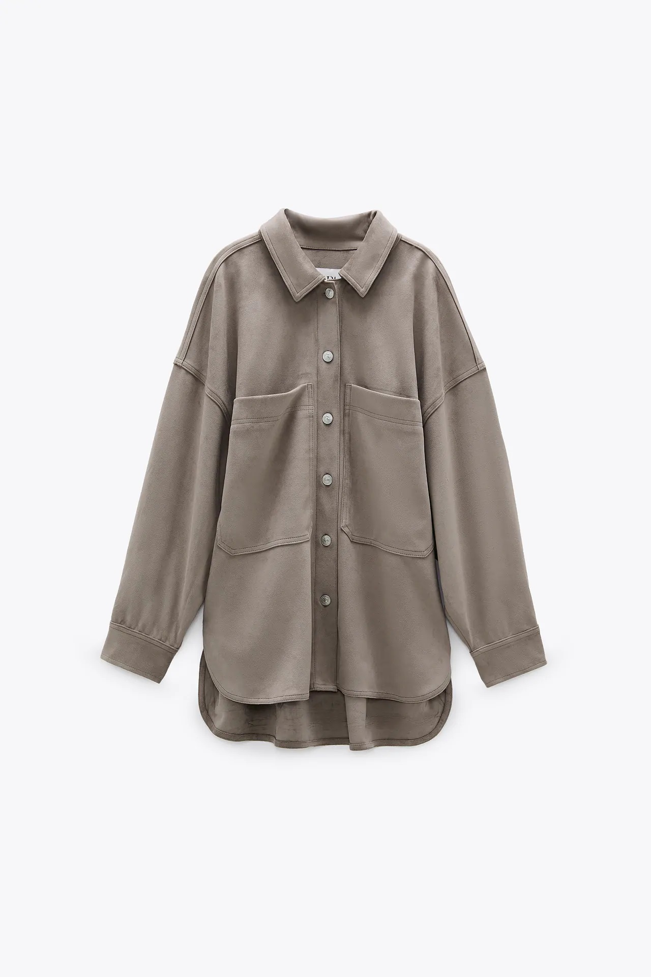 Mery Turiel llega a Paris con un conjunto de Zara ideal para recorrer la ciudad