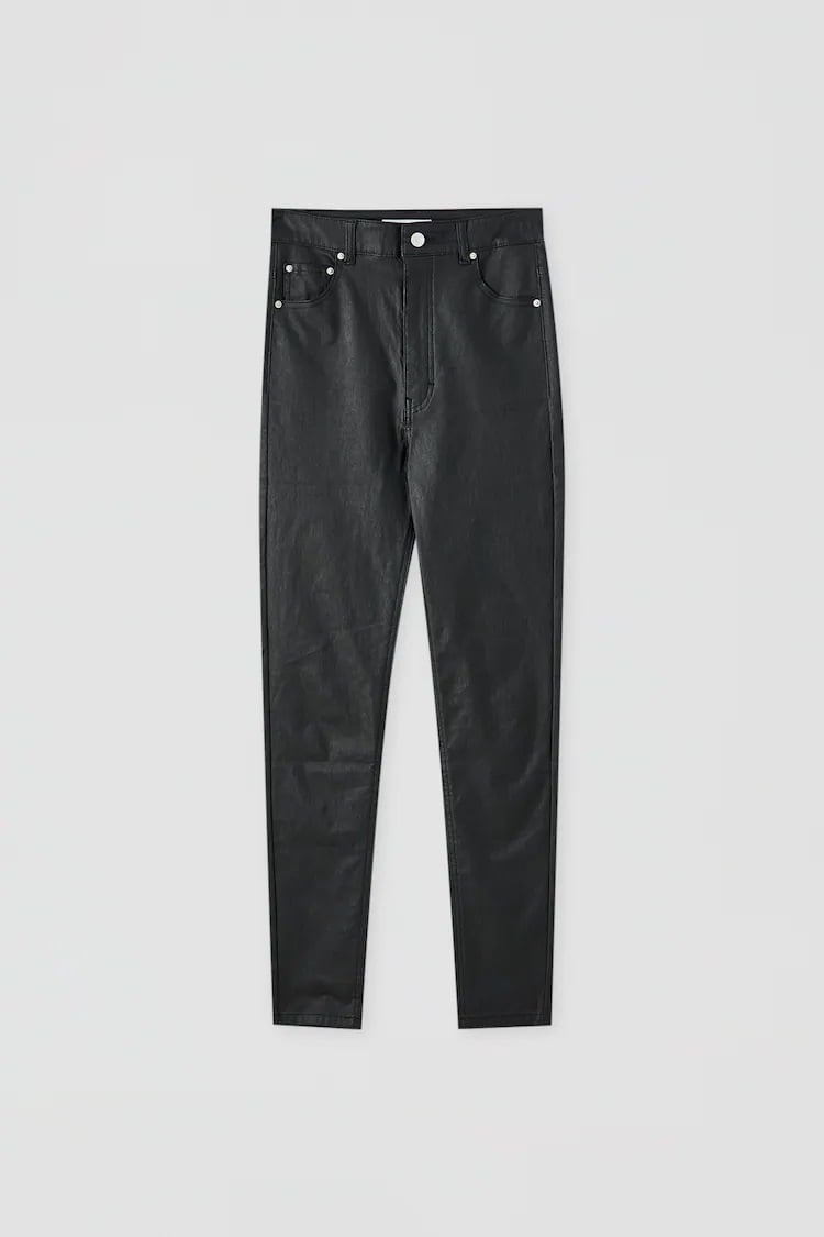 Pull&Bear tiene la sudadera que combina con todo m&aacute;s deseada de la temporada
