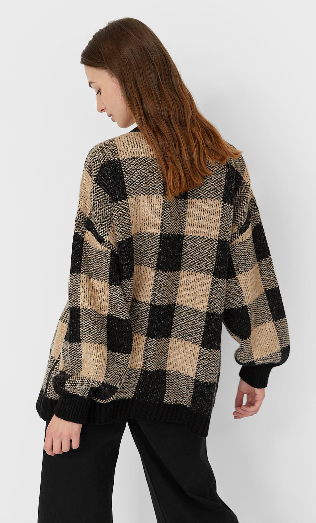 Stradivarius: la chaqueta de punto perfecta para looks de otoño abriga y combina con todo