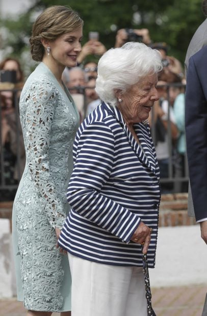 La reina Letizia y su abuela Menchu Álvarez/Gtres