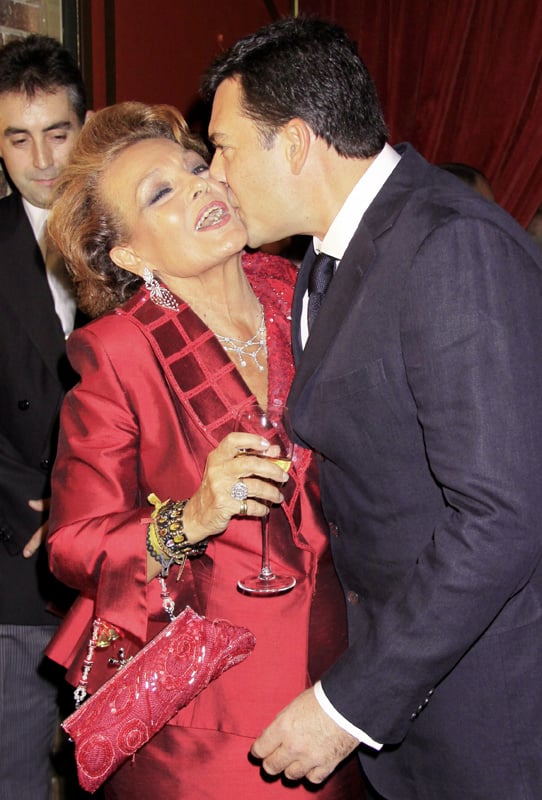 Augusto Alguer&oacute; JR fue el primero en alertar el estado de salud de su madre. Un mes antes del ingreso de Sevilla en una residencia, se publicaba que Augusto se iba a vivir con su madre coincidiendo tambi&eacute;n con su divorcio de Marta D&iacute;az./Gtres