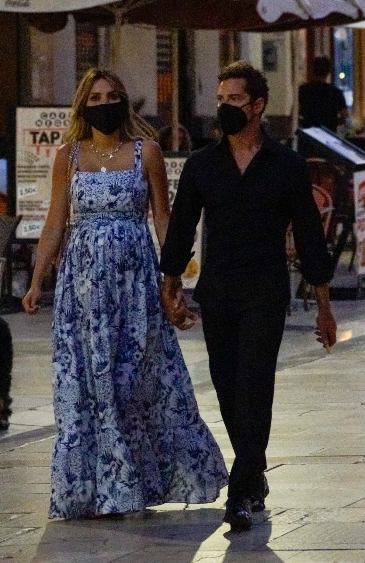 El posado de David Bisbal y Rosanna Zanetti a pocos días de dar a luz