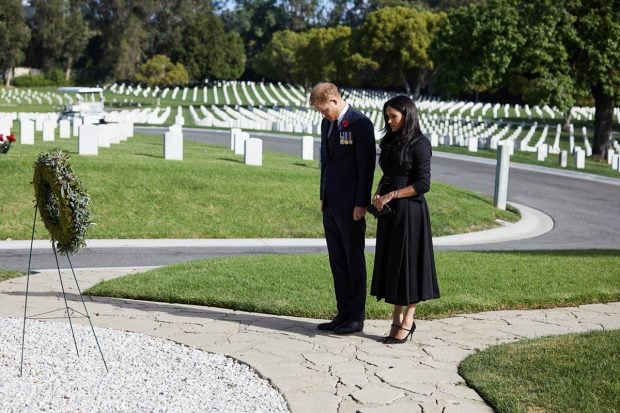 Meghan y Harry en el Cementerio Nacional de Los &Aacute;ngeles./Gtres