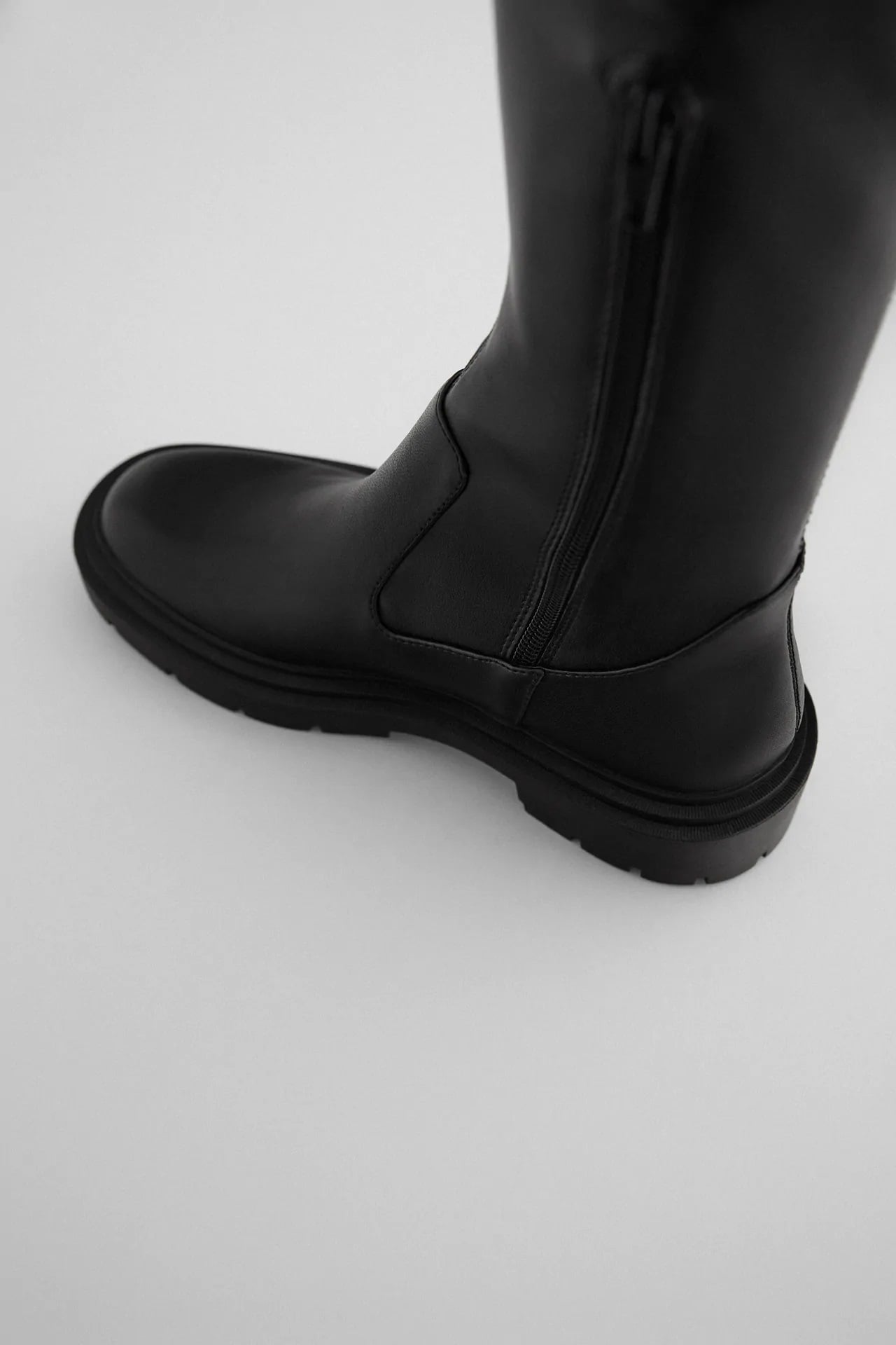 Roc&iacute;o Osorno lleva las botas virales de Zara m&aacute;s c&oacute;modas y deseadas del momento