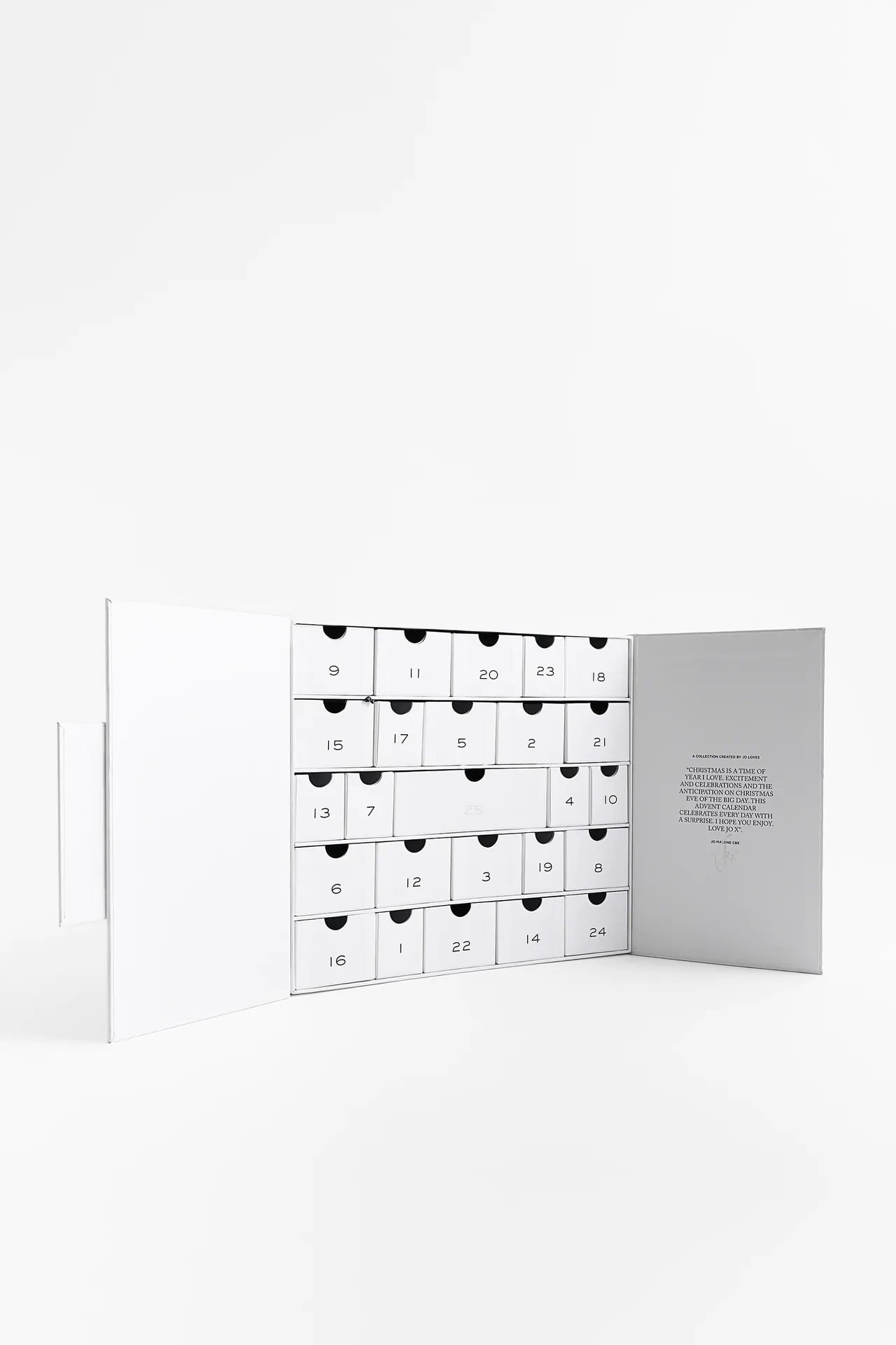 Zara lanza su esperado calendario de adviento con 25 productos de belleza por 99,95 euros