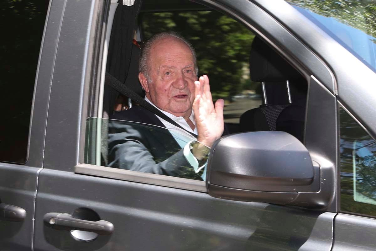 Don Juan Carlos contin&uacute;a en los Emiratos &Aacute;rabes sin fecha para su regreso a Espa&ntilde;a/Gtres