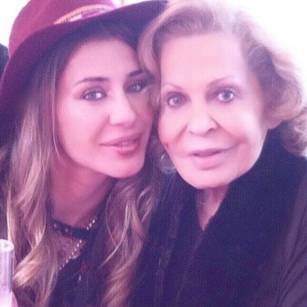 "Una dama donde las haya", as&iacute; defin&iacute;a Elena a su abuela en su 86 cumplea&ntilde;os/@hellentablada