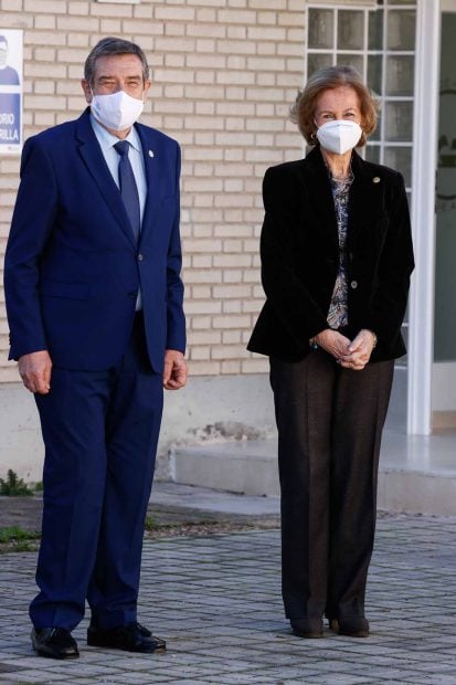 Doña Sofía en su visita al Banco de Alimentos de Colmenar Viejo -Madrid-/Gtres