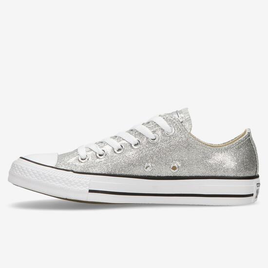 Este Black Friday compra alguna de estas Converse con descuento por menos de 30 euros