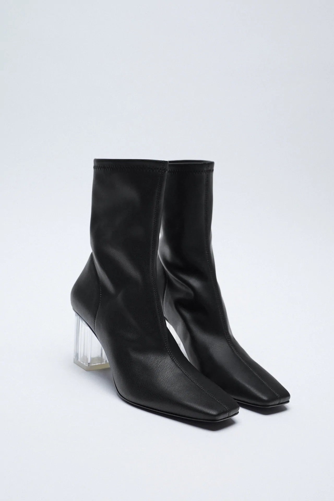 Este es el bot&iacute;n de Zara m&aacute;s buscado para unas Navidades en casa
