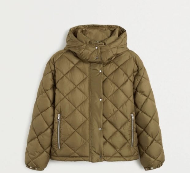 Mango Outlet: Despierta pasiones con el mejor anorak acolchado impermeable con descuento