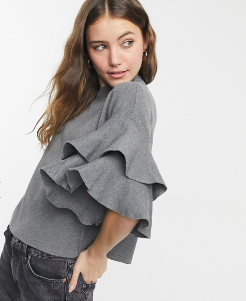 Jeseys con volantes: la tendencia que crece