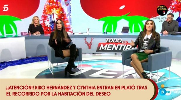 El equipo de Sálvame, en el plató de 'Todo es Mentira' / Mediaset
