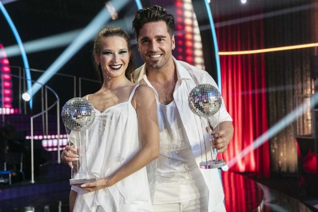 David Bustamante, Yana Olina