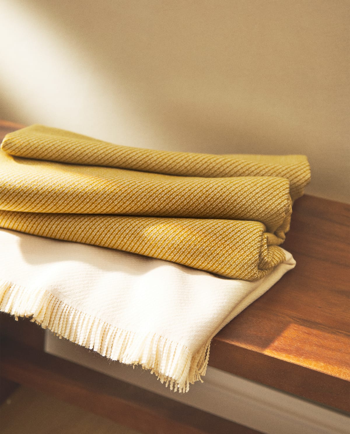 Zara Home: Las mejores mantas para el sof&aacute; de las rebajas 2021