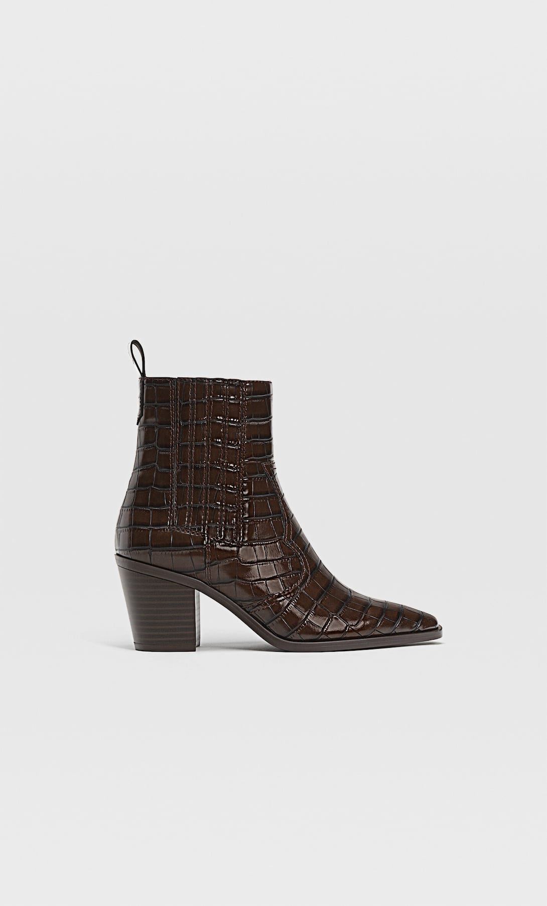 Los mejores chollos en zapatos de las segundas rebajas de Stradivarius