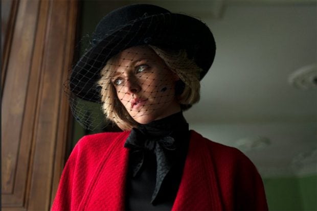 Kristen Stewart interpretando a 'Lady Di'./Neon
