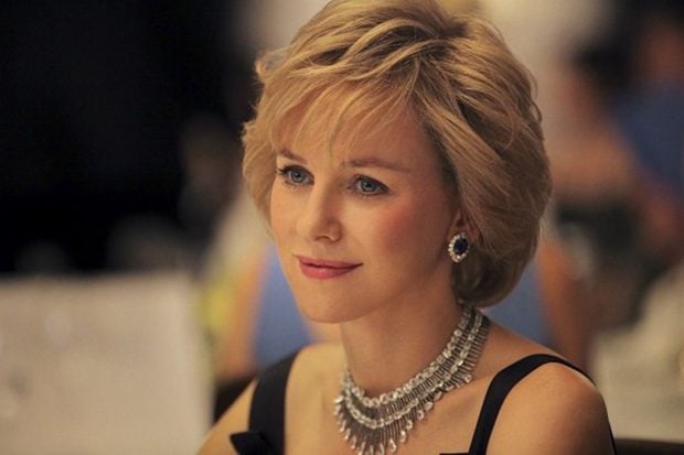 Naomi Watts caracterizada de Lady Di./'Diana: el secreto de una princesa'