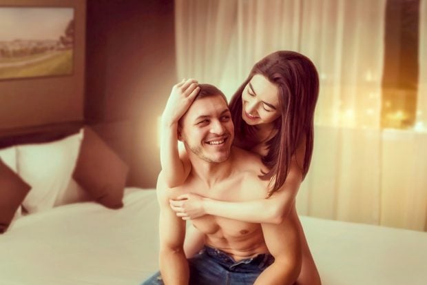 Pareja celebrando San Valent&iacute;n/Gtres