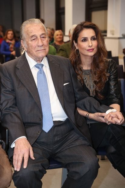 Paloma Cuevas, Victoriano Valencia