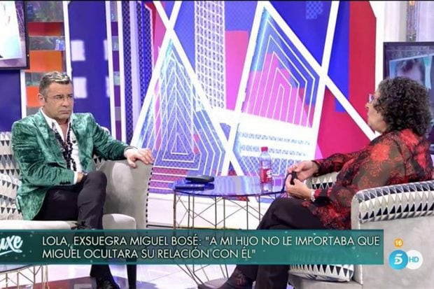 Lola Medina y Jorge Javier V&aacute;zquez en 'S&aacute;bado Deluxe'./Telecinco