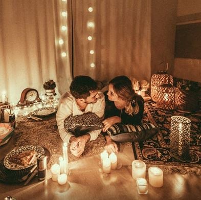 &iquest;Qu&eacute; m&uacute;sica y libros elegir para un San Valent&iacute;n m&aacute;s especial?