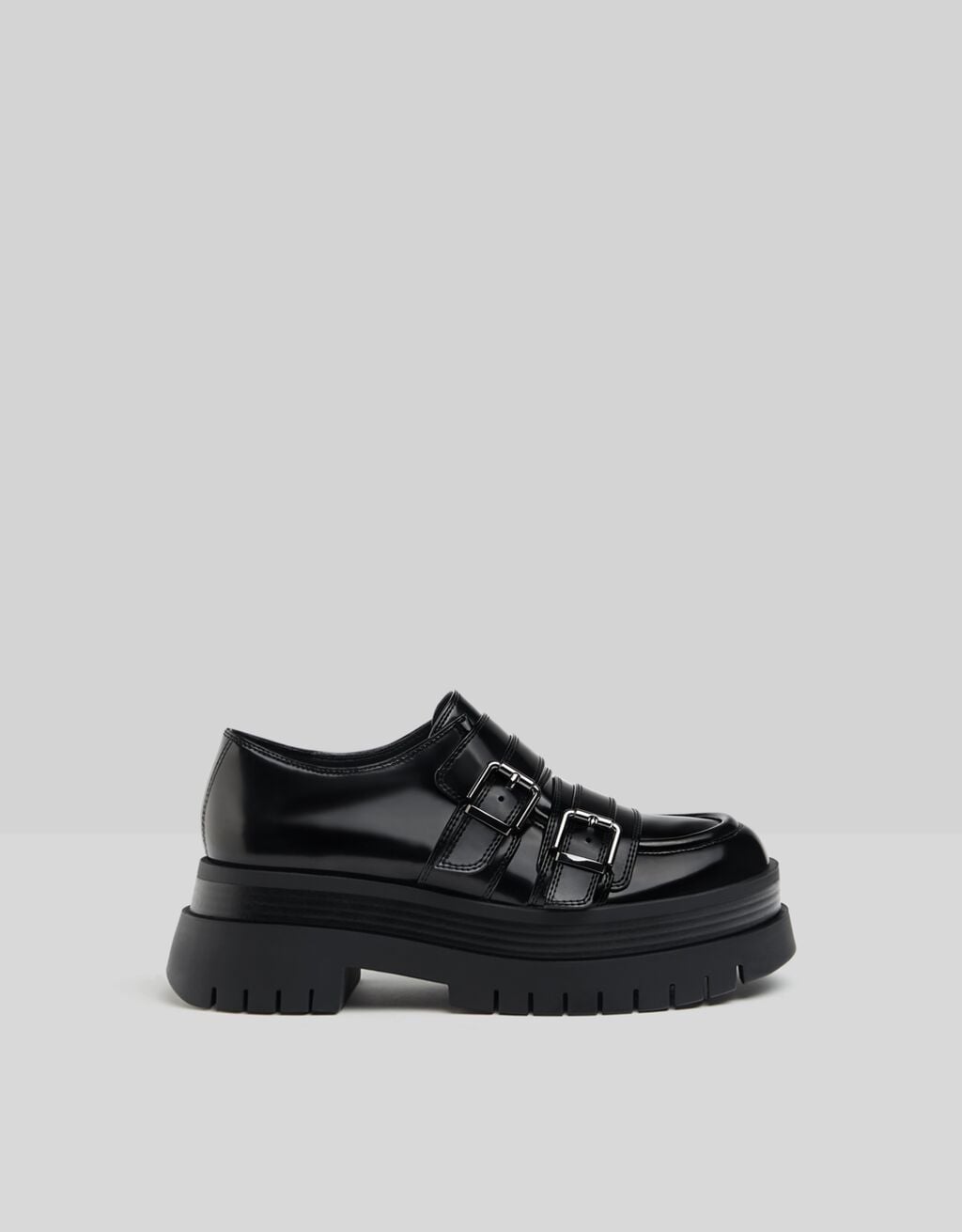Stradivarius, Zara, Bershka o Lefties: Estos son los mejores mocasines desde 9,99 euros