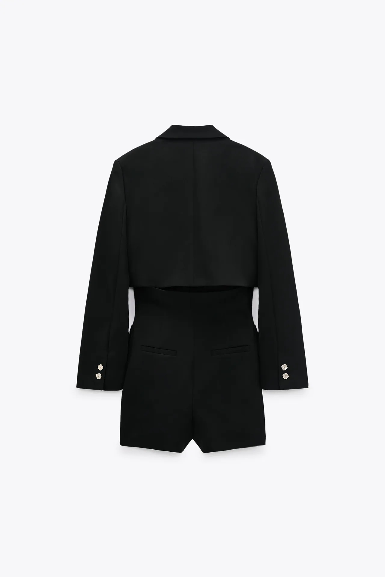 Mono, blazer y vestido, así es la nueva prenda viral de Zara que luce Rocío Osorno