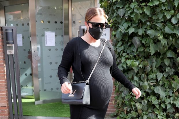 Paula Echevarr&iacute;a, saliendo de su centro de belleza favorito / Gtres