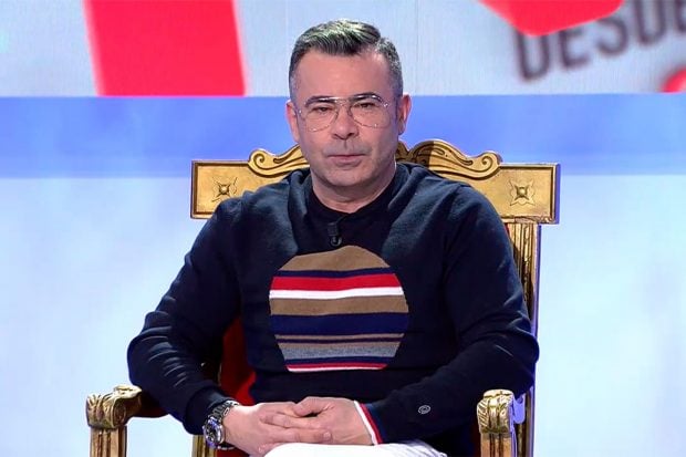 Jorge Javier V&aacute;zquez, sentado en su trono / MYHYV