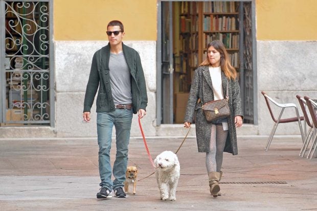 Adriana Ugarte, Álex González