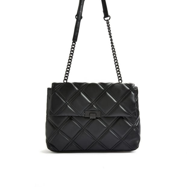Primark clona el bolso m&aacute;s ic&oacute;nico de Chanel de 3.500 euros