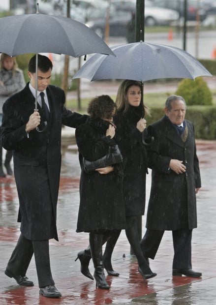 La reina Letizia, rey Felipe, Paloma y Francisco Rocasolano