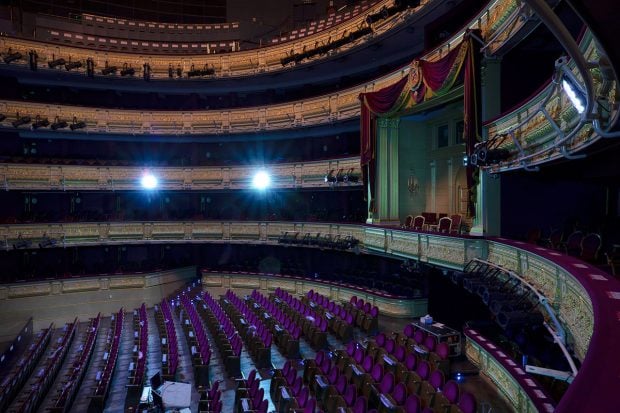 Cine y teatro