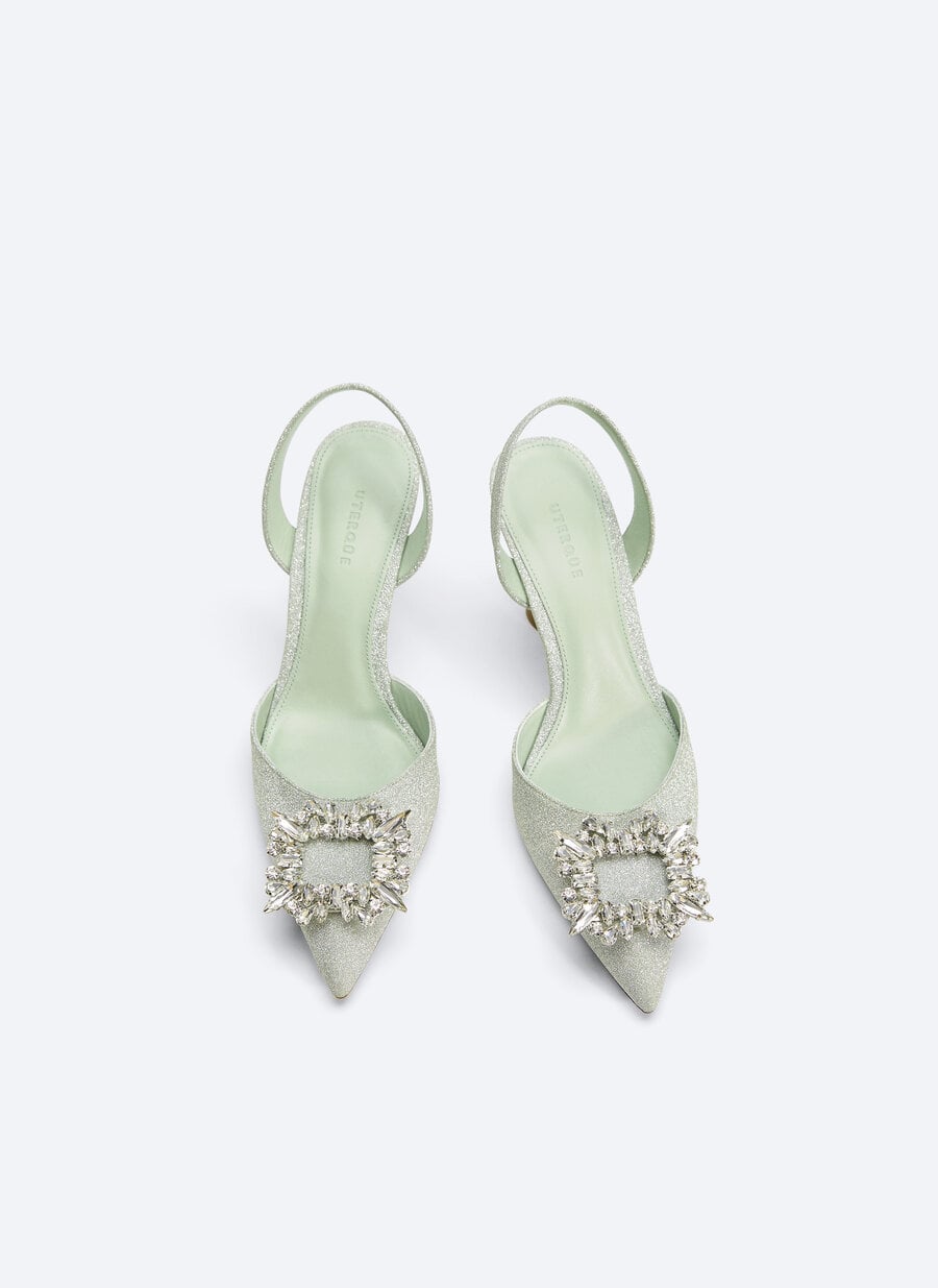 Uterq&uuml;e clona los zapatos joya de Manolo Blahnik que llevaba Carrie Bradshaw