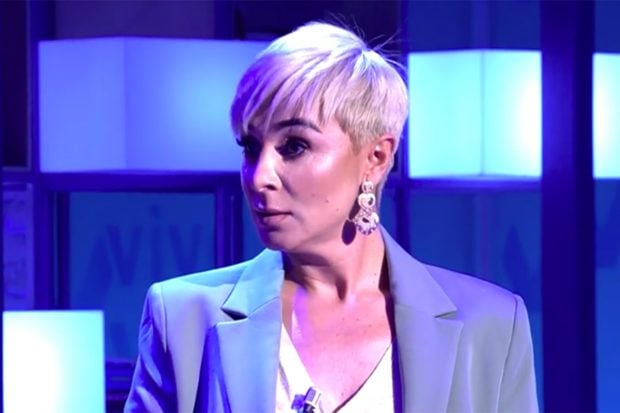 Ana Mar&iacute;a Ald&oacute;n habla en 'Viva la Vida' sobre el documental de Roc&iacute;o Carrasco./Telecinco