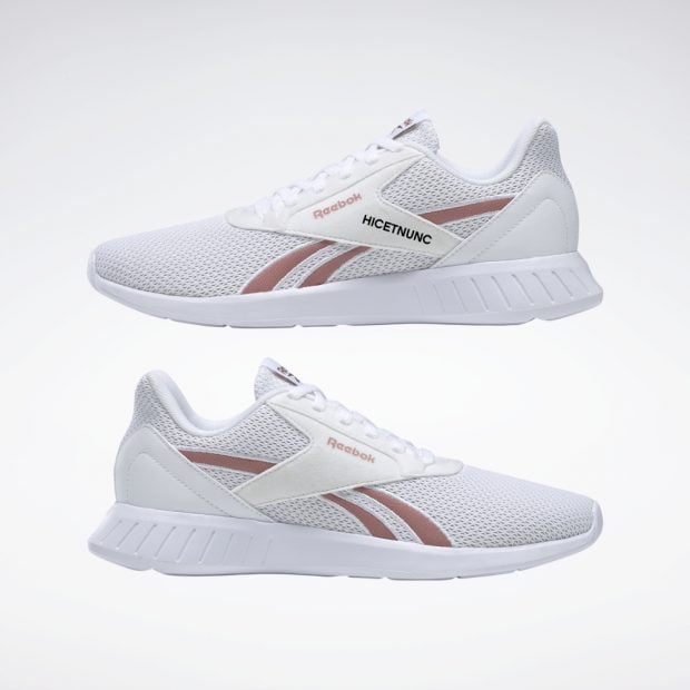 Reebok bate r&eacute;cords de ventas con sus zapatillas blancas personalizables de 34 euros