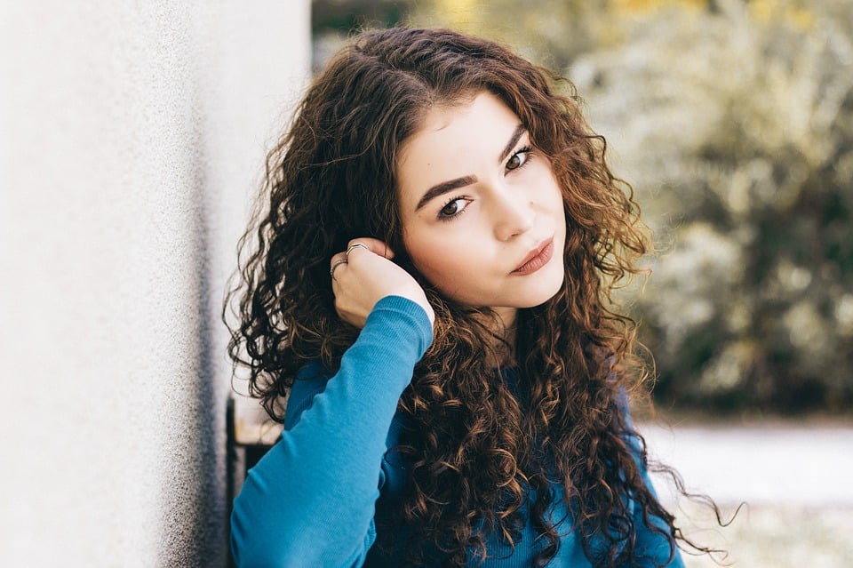 ¿Qué peinado te sienta mejor si tienes el pelo rizado?