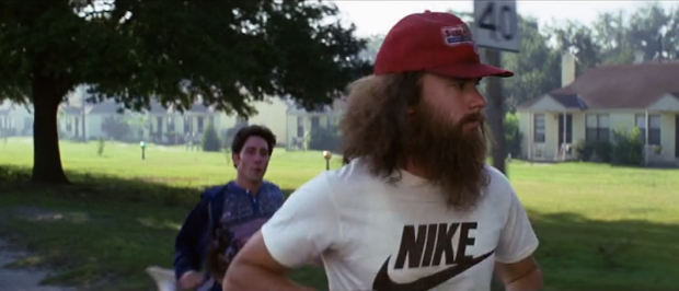Las zapatillas blancas Nike m&aacute;s famosas de la historia del cine est&aacute;n de oferta